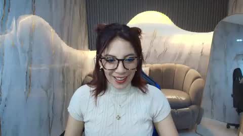 Nadia  online show from 06-19-26, 07:39
