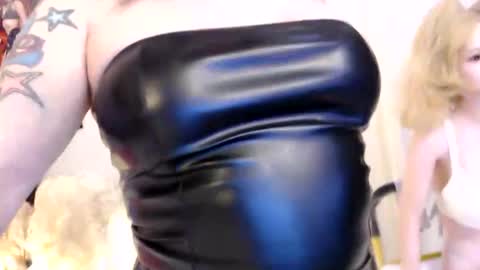 Nadia Vixen online show from 05-15-26, 11:01