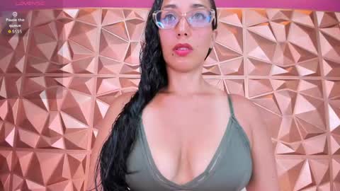 Snapshot of nadiajalil chatting on 04-29-26, 08:15 nadiajalil online show from 04-29-26, 08:15