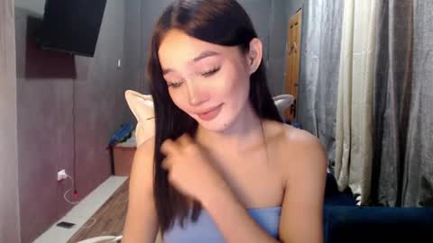 nadiestar online show from 03-07-25, 10:35