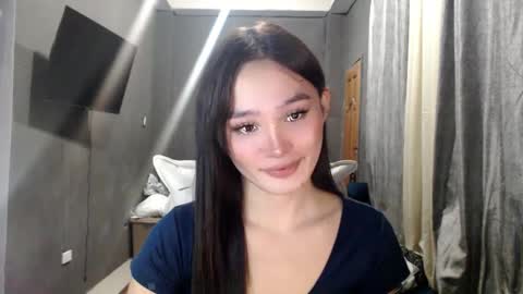 nadiestar online show from 03-08-25, 10:54