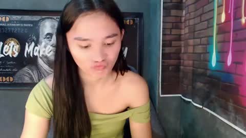 nadiestar online show from 06-18-26, 12:33
