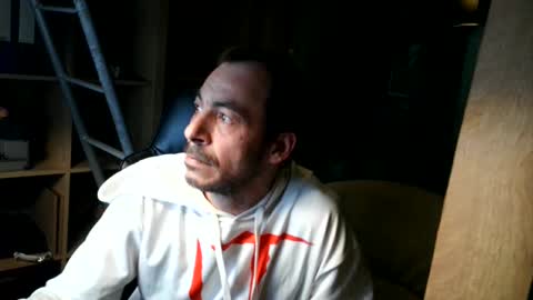 Mario online show from 02-09-25, 08:56