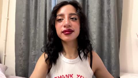 Snapshot of nadinevanni chatting on 07-03-26, 04:35 Leya online show from 07-03-26, 04:35