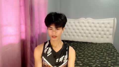 Snapshot of nagaselen34 chatting on 04-21-26, 01:42 Jhay online show from 04-21-26, 01:42