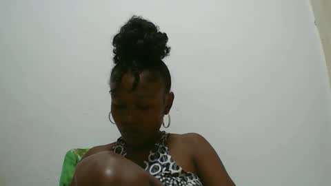 Snapshot of nah296652 chatting on 05-27-26, 06:49 nah296652 online show from 05-27-26, 06:49