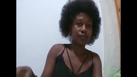 Snapshot of nah296652 chatting on 05-28-26, 07:33 nah296652 online show from 05-28-26, 07:33