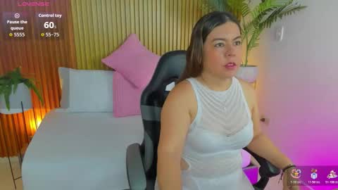 N A H I A online show from 03-25-26, 12:22