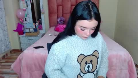 nahia cute     only   online show from 03-11-25, 04:18