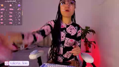  Valeria  online show from 10-04-25, 01:36