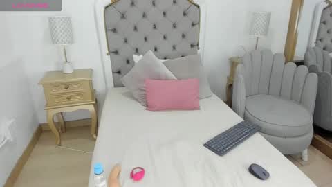 Snapshot of nahiara_johnson chatting on 12-04-24, 07:34 Nahiara online show from 12-04-24, 07:34