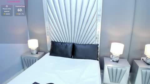 Nahiara Gray online show from 10-09-25, 10:08