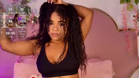 NahiaraReina  online show from 03-12-26, 02:12