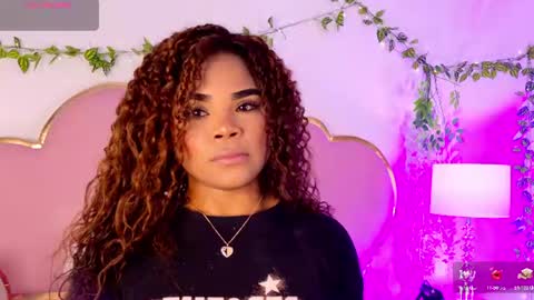 Snapshot of nahiarareina chatting on 07-26-26, 02:35 NahiaraReina online show from 07-26-26, 02:35