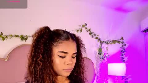 Snapshot of nahiarareina chatting on 07-29-26, 12:47 NahiaraReina online show from 07-29-26, 12:47