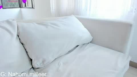 Snapshot of nahomi_miller_ chatting on 04-30-26, 06:47 Laura online show from 04-30-26, 06:47
