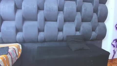 Nahomi and andes  online show from 01-11-26, 03:22