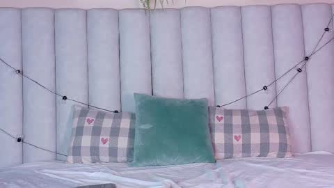  VICTORIA  online show from 02-17-26, 07:53