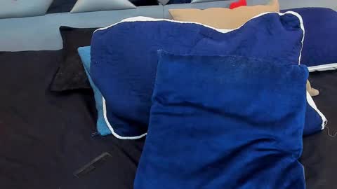 Nahomi  online show from 02-16-25, 01:03