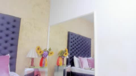 Nahomi  online show from 03-10-26, 01:05