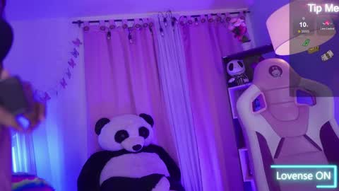 nahomy 2308 online show from 04-15-26, 12:01