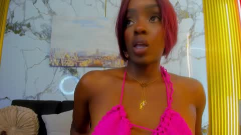 Nahomy  online show from 11-26-25, 10:22