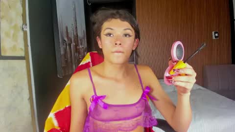 nahomyrusell online show from 04-17-26, 08:56