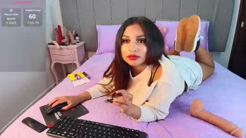 Snapshot of naia_cruz_ chatting on 09-15-25, 07:58 Naia online show from 09-15-25, 07:58