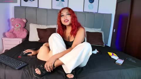 Snapshot of naia_cruz_ chatting on 11-20-25, 07:46 Naia online show from 11-20-25, 07:46