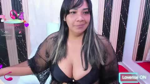 Snapshot of nailha1 chatting on 05-26-26, 11:06 Nailha online show from 05-26-26, 11:06