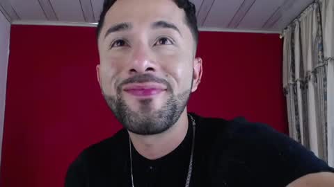 Snapshot of nainpaulo chatting on 03-09-25, 05:11 nainpaulo online show from 03-09-25, 05:11