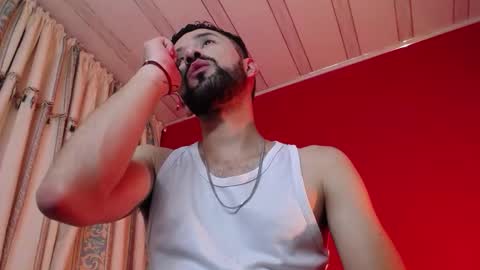 Snapshot of nainpaulo chatting on 11-08-25, 12:22 nainpaulo online show from 11-08-25, 12:22