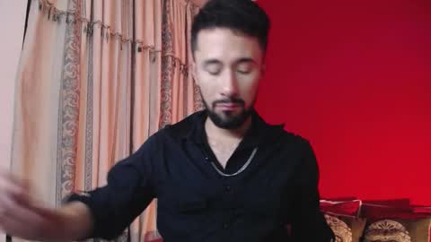 Snapshot of nainpaulo chatting on 11-09-25, 01:37 nainpaulo online show from 11-09-25, 01:37