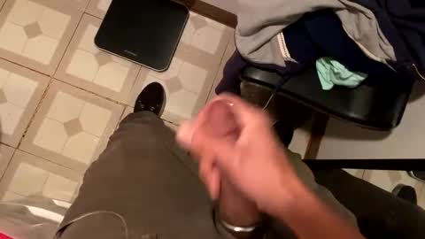 Snapshot of nairda2senoniuq chatting on 01-05-25, 11:12 nairda2senoniuq online show from 01-05-25, 11:12