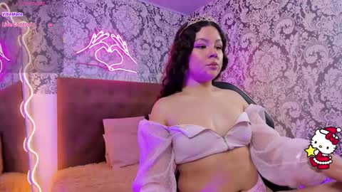 Snapshot of nairobii_tay chatting on 12-16-25, 03:22 NAIROBII online show from 12-16-25, 03:22