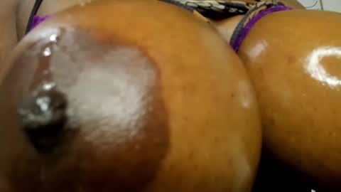 Snapshot of najayla1adams chatting on 12-11-24, 11:30 NAJAYLAINDEPENDENT MODEL online show from 12-11-24, 11:30