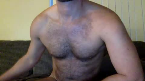 naked_dude25 online show from 02-11-25, 08:26