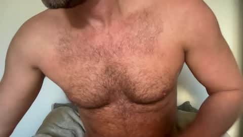 Snapshot of naked_dude25 chatting on 05-07-26, 02:17 naked_dude25 online show from 05-07-26, 02:17