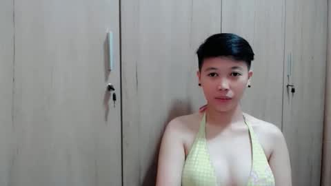 Snapshot of naked_melinda chatting on 02-28-26, 01:12 Melinda online show from 02-28-26, 01:12