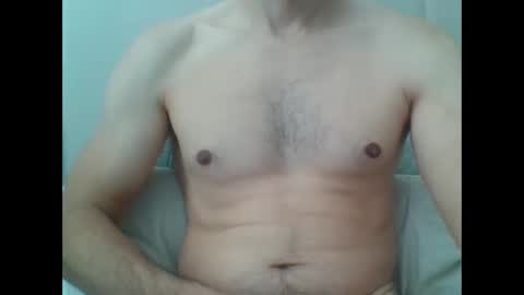 Snapshot of nakedandfree978 chatting on 09-29-25, 04:01 nakedandfree978 online show from 09-29-25, 04:01