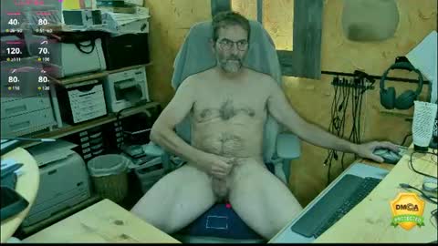 Luke online show from 06-04-26, 12:22
