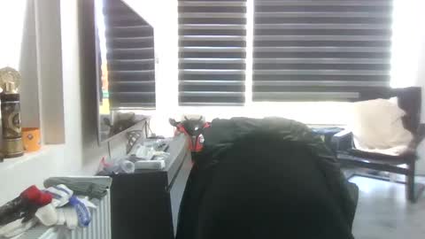Snapshot of nakedxxxman chatting on 03-10-25, 08:48 nakedxxxman online show from 03-10-25, 08:48