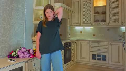 Snapshot of nakeshaskea chatting on 11-04-25, 01:21 Call me Lee online show from 11-04-25, 01:21