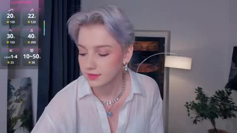 Kate online show from 10-22-25, 12:16