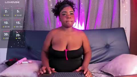 Snapshot of nala_ebony10 chatting on 09-29-25, 09:41 Nahla  online show from 09-29-25, 09:41