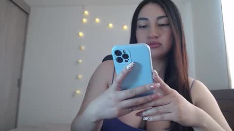 Snapshot of nala_foster chatting on 05-12-26, 03:31 Nala online show from 05-12-26, 03:31