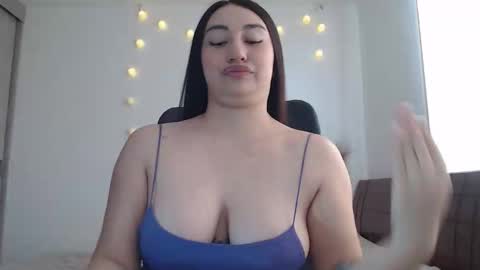 Snapshot of nala_foster chatting on 05-22-26, 02:22 Nala online show from 05-22-26, 02:22