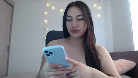 Snapshot of nala_foster chatting on 06-12-26, 03:55 Nala online show from 06-12-26, 03:55