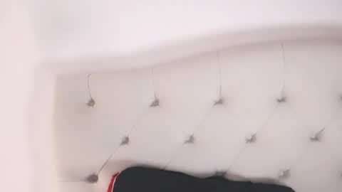 Lady online show from 12-22-25, 07:00