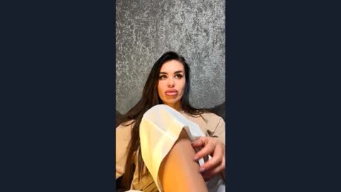 Lady online show from 04-29-26, 06:03